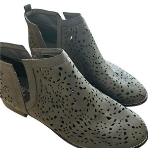 Pretty Gray Cutout-Design Ankle Booties. Very Gently Worn!